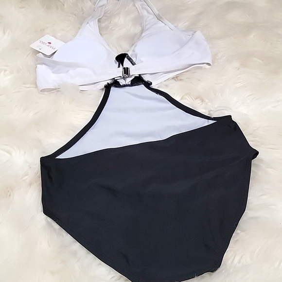 Swimsuit one piece, monokini, halter, new - Picture 7 of 8